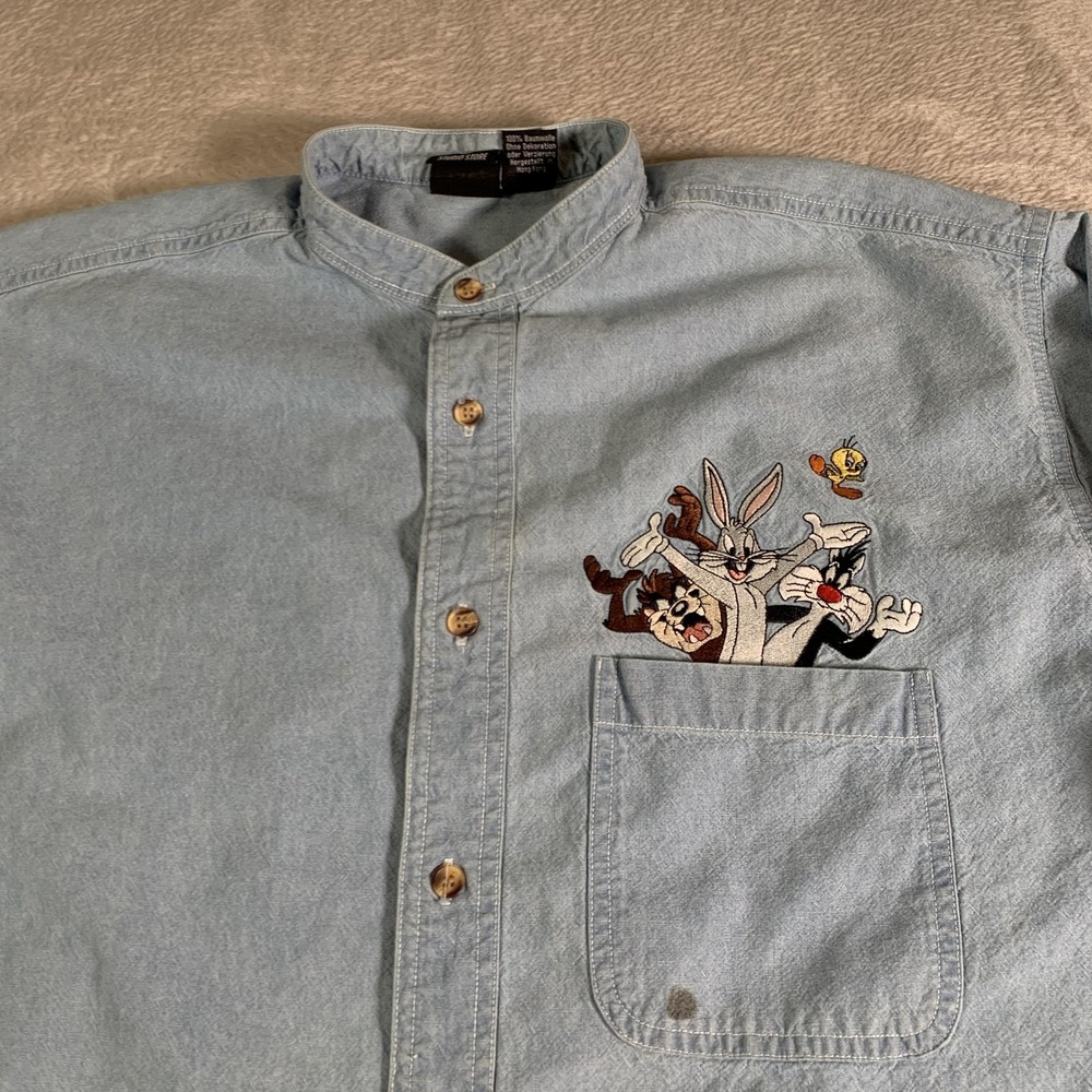 Vintage Looney Tunes Shirt Mens‎ Medium Blue Denim Bugs Taz Sylvester Tweety 90s